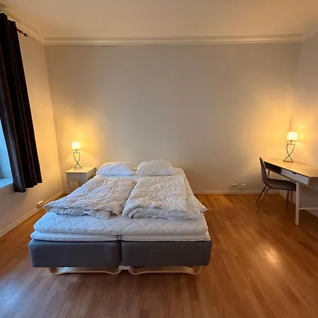Charming 3-bedroom In Beautiful Alesund, Og Romsdal, Norway 公寓