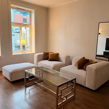 Charming 3-bedroom In Beautiful Alesund, Og Romsdal, Norway Ålesund