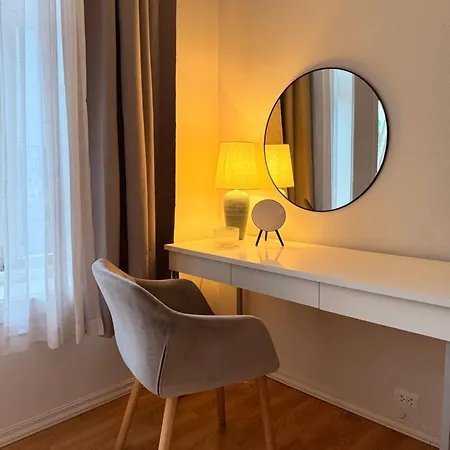 公寓 Charming 3-bedroom In Beautiful Alesund, Og Romsdal, Norway *